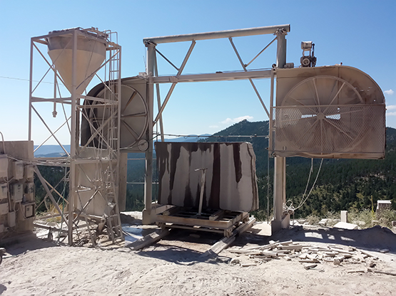Sawing slabs